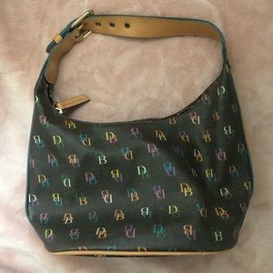Dooney and Bourke bucket handbag 👜